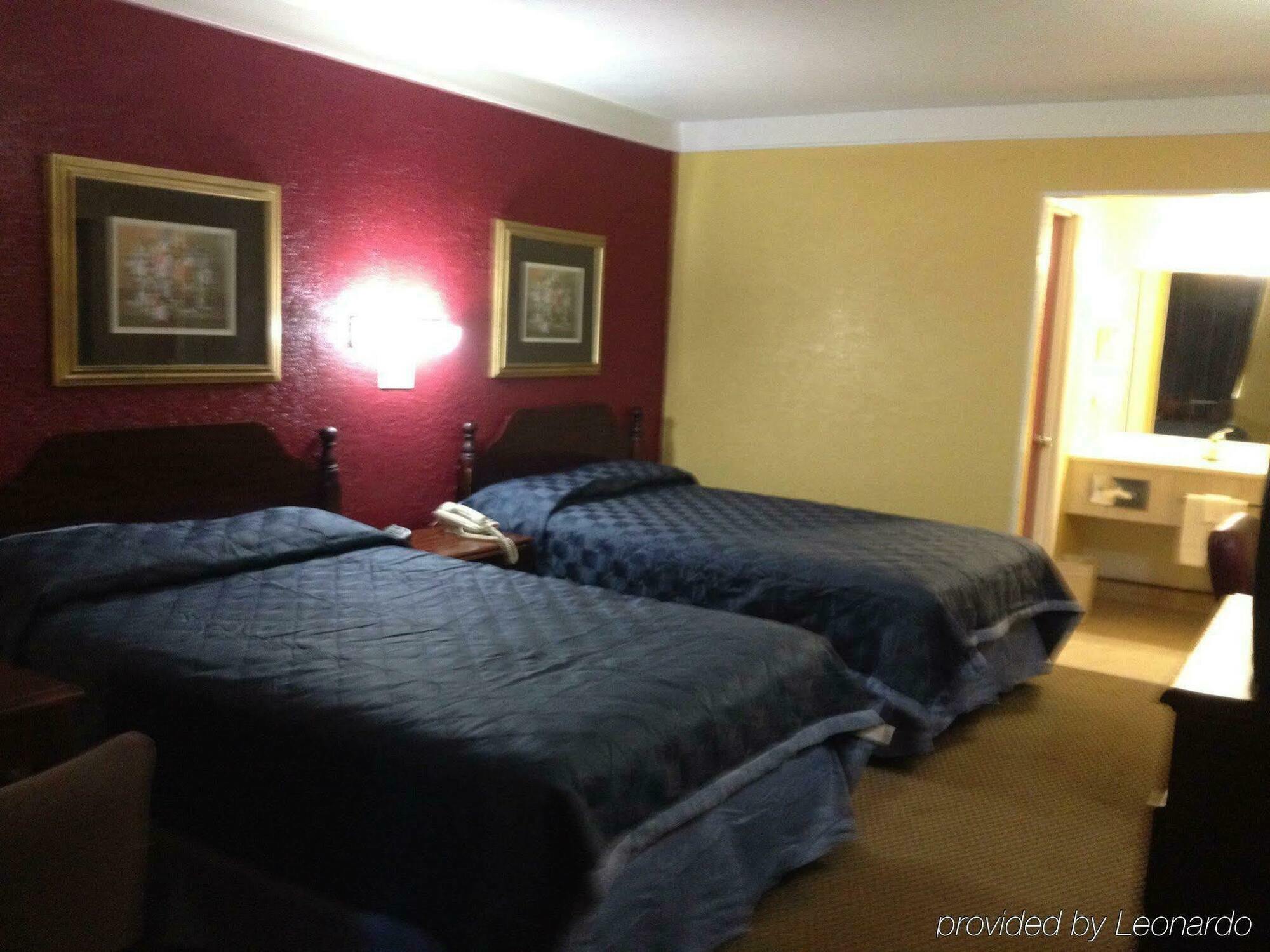 Economy Inn & Suites Denton Luaran gambar