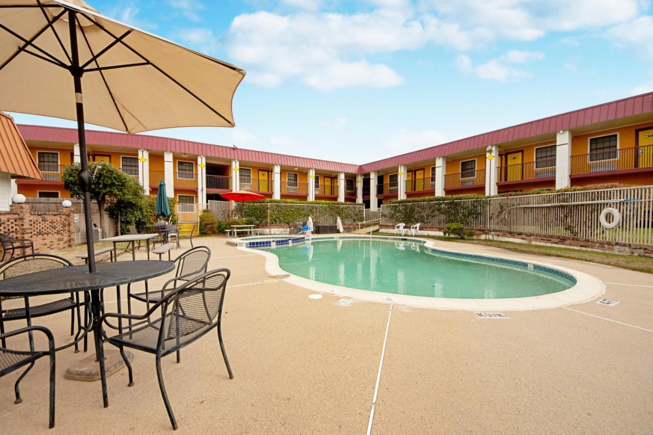 Economy Inn & Suites Denton Luaran gambar
