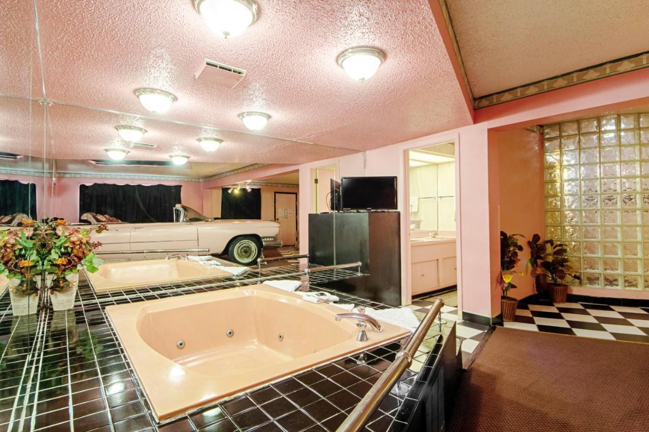 Economy Inn & Suites Denton Luaran gambar