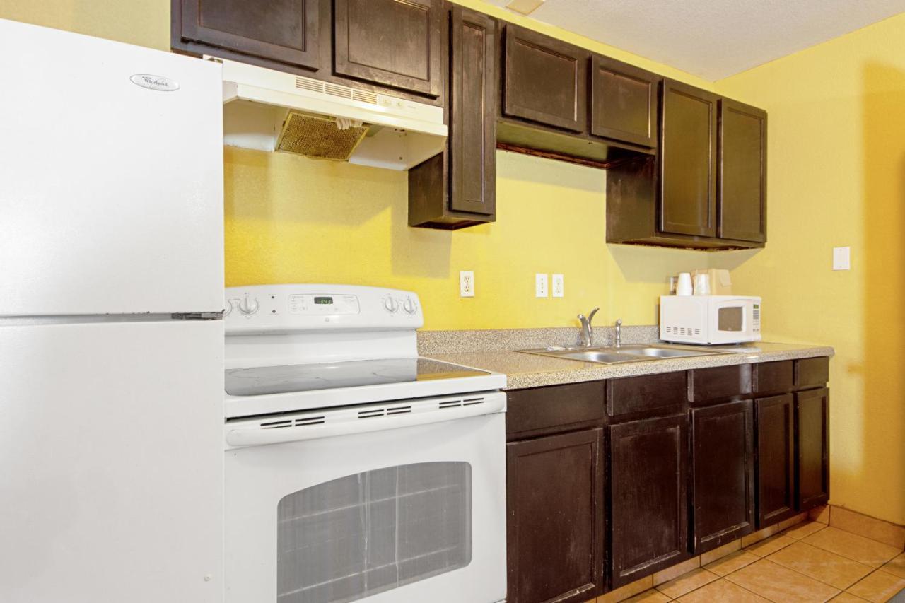 Economy Inn & Suites Denton Luaran gambar